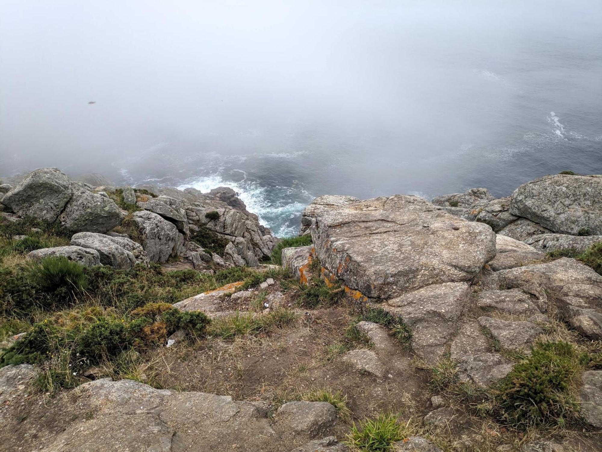 Muros Sobre El Mar Luaran gambar